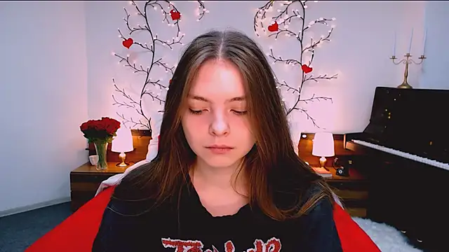 marshmallowee online show from December 15, 9:13 am