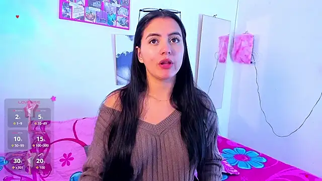 mialeia01 online show from October 29, 12:29 pm