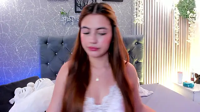 Snapshot of mialeia01 chatting on June 22, 9:01 pm mialeia01 online show from June 22, 9:01 pm