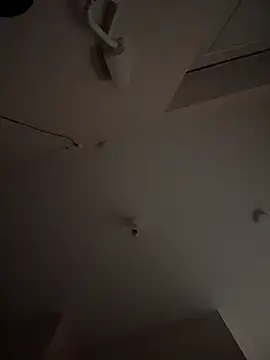 MeekyRich online show from March 15, 6:30 am