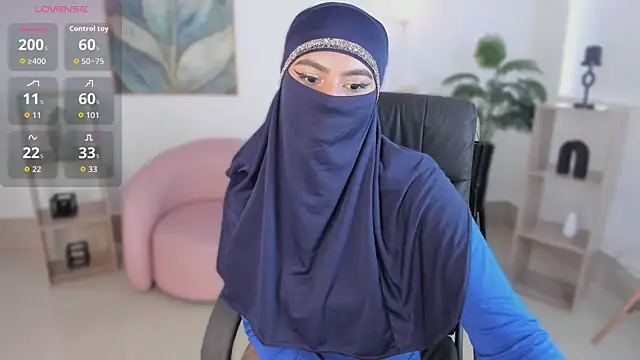 kylie soraya online show from October 11, 4:16 pm