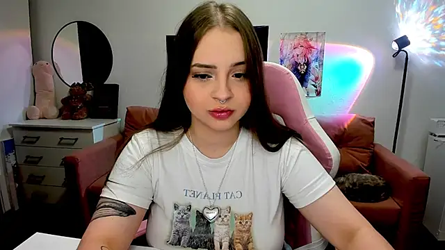 Snapshot of mistress_lain chatting on September 25, 7:50 pm mistress lain online show from September 25, 7:50 pm