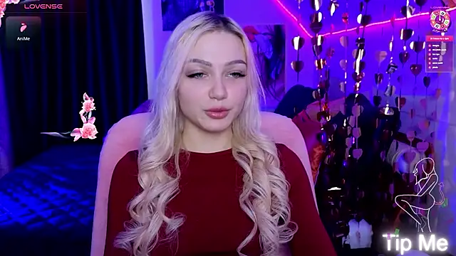 Snapshot of LinaLirian chatting on March 2, 10:11 am LinaLirian online show from March 2, 10:11 am