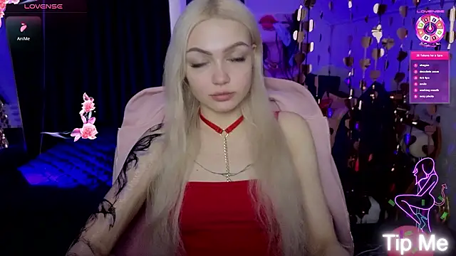 Snapshot of LinaLirian chatting on March 25, 10:10 am LinaLirian online show from March 25, 10:10 am