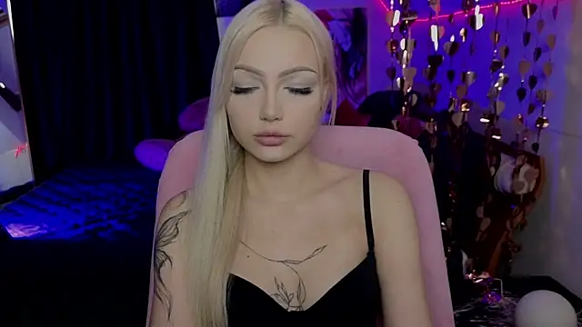 LinaLirian online show from July 30, 10:36 am