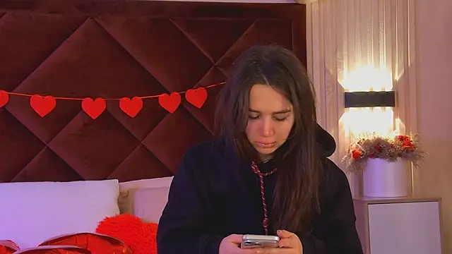 StacyHarland online show from February 20, 4:42 am