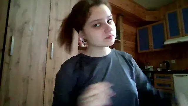 Little shygirl online show from February 9, 5:11 am