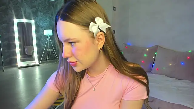 Candy Cansew online show from January 9, 1:08 am