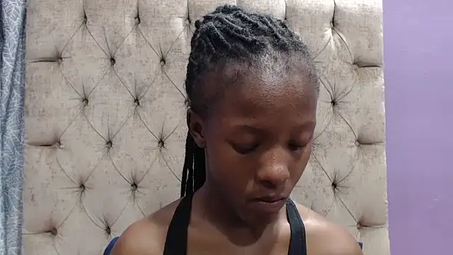 Snapshot of sexykea2002x chatting on September 26, 9:13 am sexykea2002x online show from September 26, 9:13 am