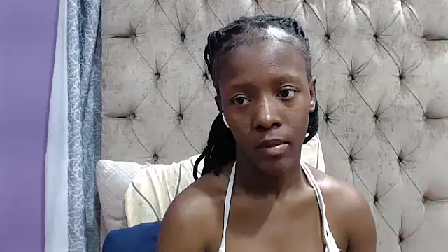 Snapshot of sexykea2002x chatting on September 28, 7:25 am sexykea2002x online show from September 28, 7:25 am