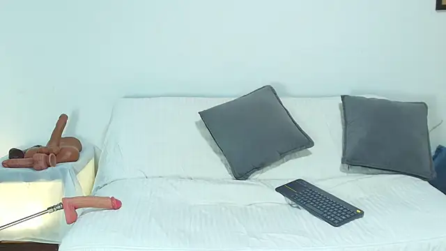 Snapshot of cinderella_jackson chatting on April 4, 11:40 am cinderella jackson online show from April 4, 11:40 am