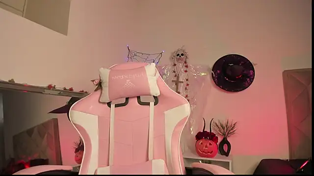 Paprika  online show from October 7, 6:27 pm