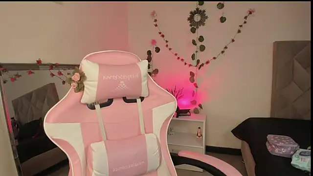 Paprika  online show from November 23, 6:19 pm