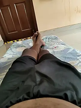 Snapshot of CAtoppersexa chatting on December 3, 5:04 am CAtoppersexa online show from December 3, 5:04 am