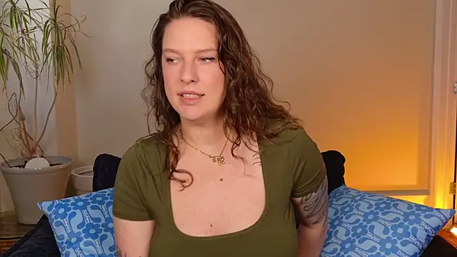 rach oneill online show from June 10, 7:13 pm