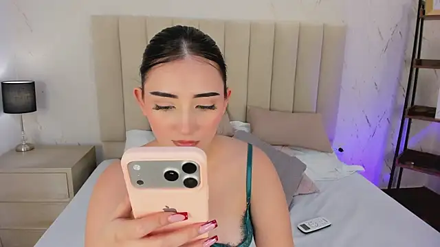 LilithHarperr  online show from July 23, 7:06 am
