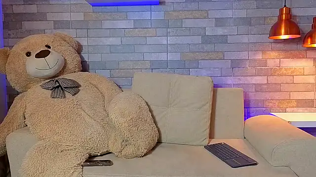 DixyPalmer online show from June 8, 7:03 pm