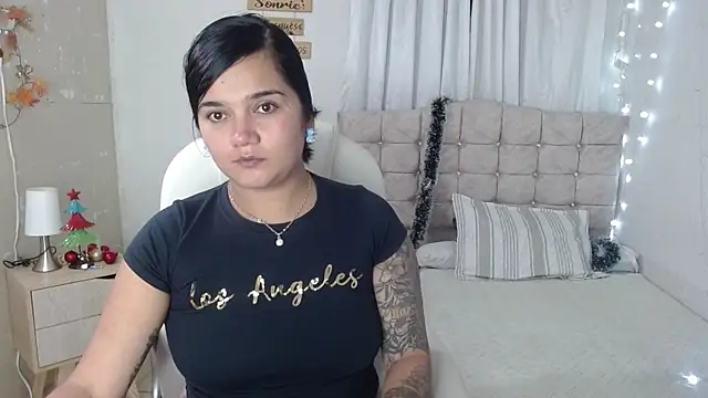 mia traveluxe online show from January 11, 3:55 am