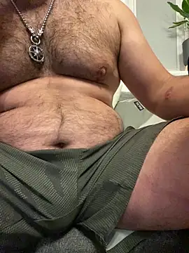 Snapshot of CloudyMuscleBeefy chatting on June 3, 10:15 pm CloudyMuscleBeefy online show from June 3, 10:15 pm
