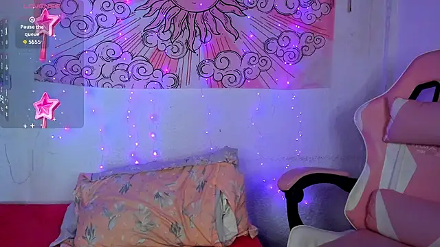 abbie jensen  online show from August 2, 5:44 pm
