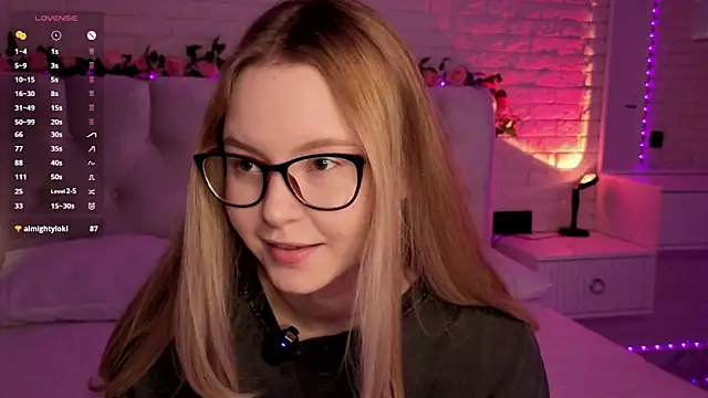 FlowersLover online show from November 9, 9:02 pm