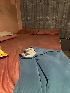 naughty thick online show from September 24, 6:33 pm