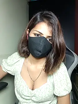 Isha Sax online show from October 2, 7:26 am