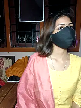 Isha Sax online show from October 3, 5:21 pm