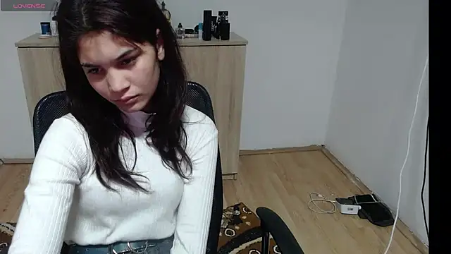 MalloryMyers online show from October 27, 8:35 pm