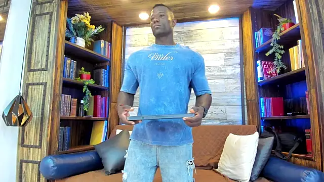MarcusBlack  online show from July 13, 2:31 pm