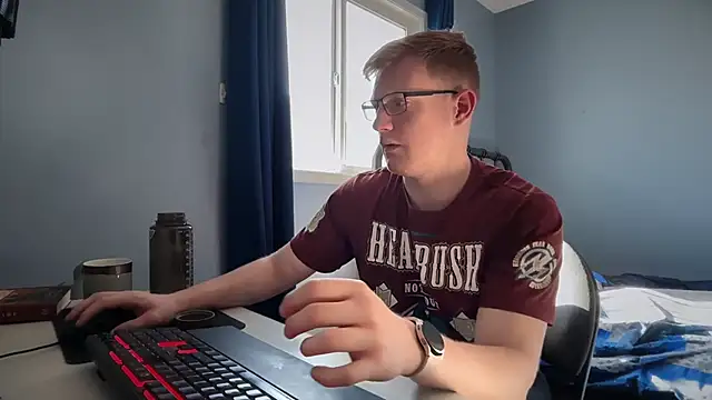 lustylyndon online show from May 19, 2:56 pm