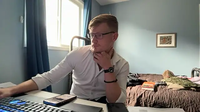 lustylyndon online show from June 10, 2:49 pm
