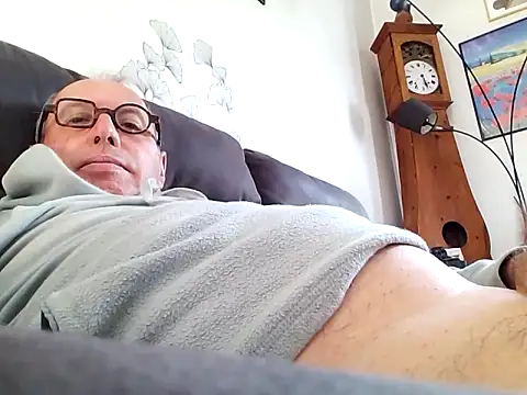 Vince072 online show from September 25, 9:24 am