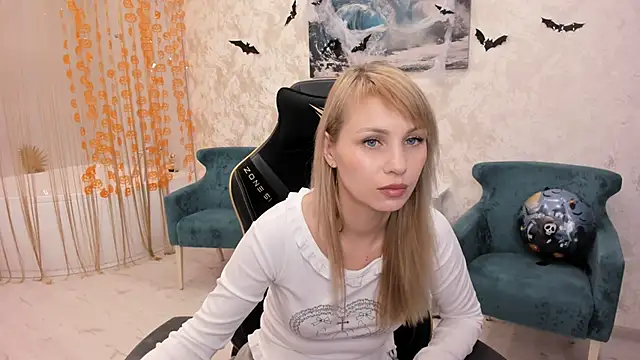 LindaSandy 1 online show from October 24, 9:06 am