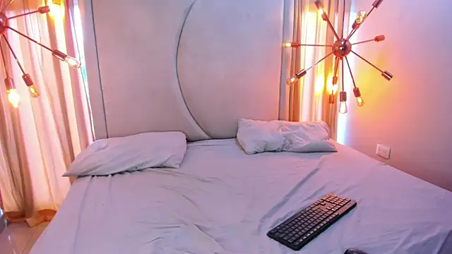 Anittatoro  online show from September 22, 7:16 pm