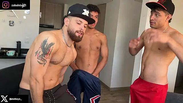 Snapshot of zoneboys chatting on April 9, 10:48 pm zoneboys online show from April 9, 10:48 pm