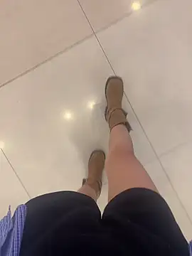 Snapshot of xiaoyuan01 chatting on October 12, 2:10 am xiaoyuan01 online show from October 12, 2:10 am