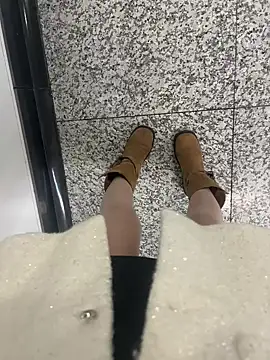 Snapshot of xiaoyuan01 chatting on November 8, 1:28 am xiaoyuan01 online show from November 8, 1:28 am