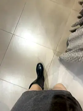 Snapshot of xiaoyuan01 chatting on November 23, 2:11 am xiaoyuan01 online show from November 23, 2:11 am