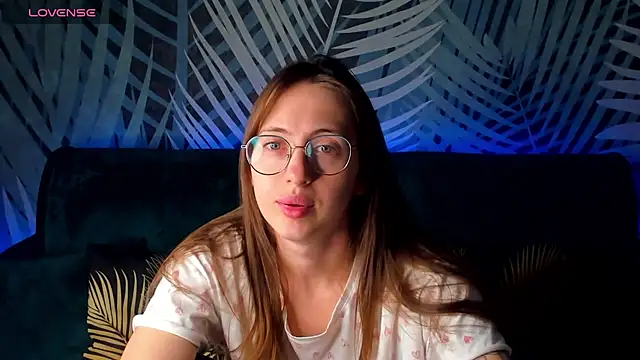 Snapshot of ChristyCrayme chatting on October 14, 11:38 pm ChristyCrayme online show from October 14, 11:38 pm