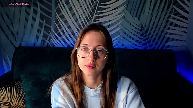 Snapshot of ChristyCrayme chatting on November 12, 11:58 pm ChristyCrayme online show from November 12, 11:58 pm