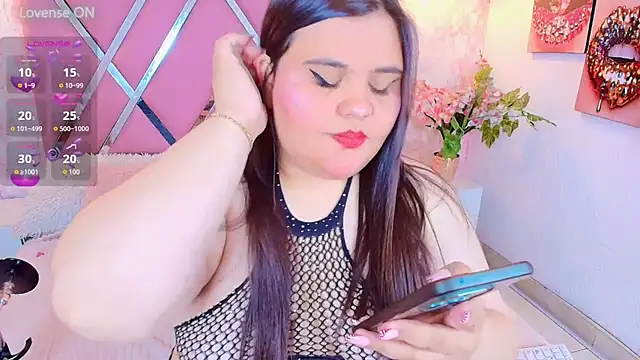 Snapshot of Dolce_pearl chatting on June 4, 4:07 am Dolce pearl online show from June 4, 4:07 am