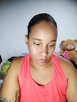 Snapshot of EbonyHorrny chatting on October 28, 2:37 am EbonyHorrny online show from October 28, 2:37 am