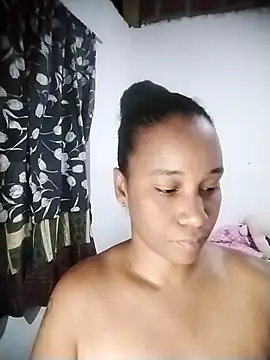 Snapshot of EbonyHorrny chatting on November 3, 10:16 am EbonyHorrny online show from November 3, 10:16 am