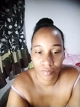 Snapshot of EbonyHorrny chatting on November 5, 1:49 am EbonyHorrny online show from November 5, 1:49 am