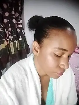 Snapshot of EbonyHorrny chatting on November 5, 1:55 pm EbonyHorrny online show from November 5, 1:55 pm