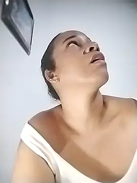 EbonyHorrny online show from February 7, 3:10 am