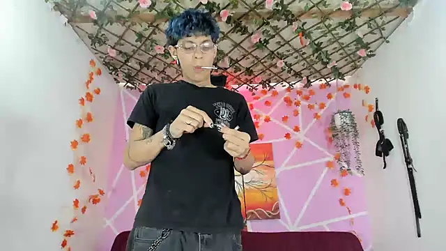 Snapshot of Bastian_boyshot77 chatting on September 14, 2:27 pm Bastian boyshot77 online show from September 14, 2:27 pm