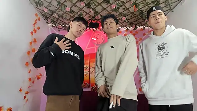 Snapshot of Bastian_boyshot77 chatting on September 15, 2:06 pm Bastian boyshot77 online show from September 15, 2:06 pm