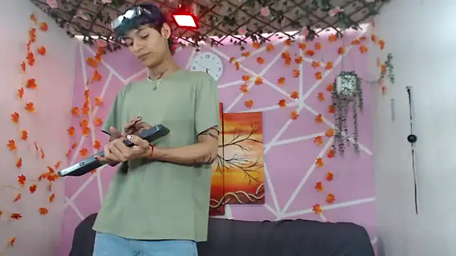 Snapshot of Bastian_boyshot77 chatting on October 5, 7:45 pm Bastian boyshot77 online show from October 5, 7:45 pm